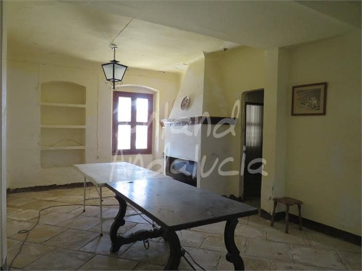 Finca/Casa Rural de 8 habitaciones en Porcuna en venta con piscina garaje - 265.000 € (Ref: 9923128)