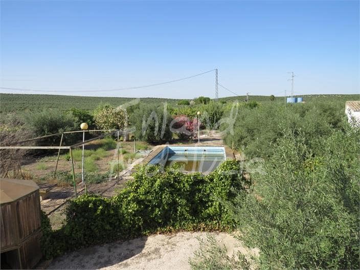 Finca/Casa Rural de 8 habitaciones en Porcuna en venta con piscina garaje - 265.000 € (Ref: 9923128)