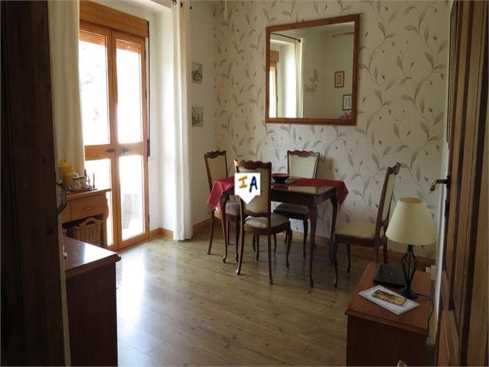 3 bedroom Townhouse for sale in Carchelejo with pool garage - € 95,000 (Ref: 9939242)