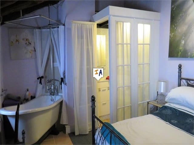3 bedroom Townhouse for sale in Carchelejo, Cárcheles with pool garage - € 95,000 (Ref: 9939242)