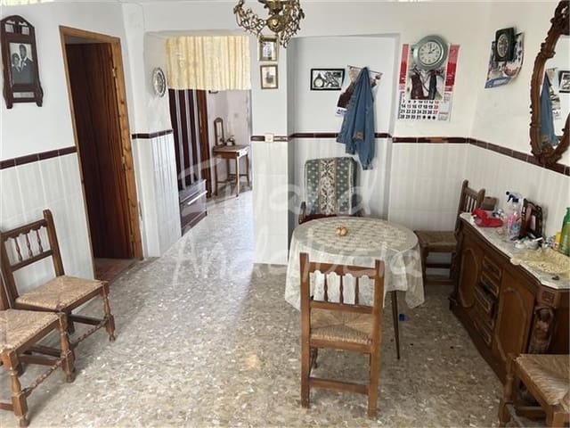 4 quarto Casa em Banda para venda em Fuente-Tójar com garagem - 92 000 € (Ref: 9939243)