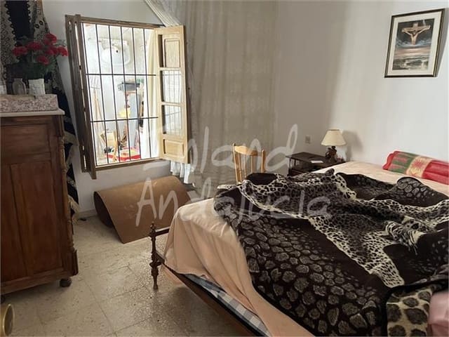 4 quarto Casa em Banda para venda em Fuente-Tójar com garagem - 92 000 € (Ref: 9939243)