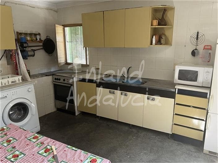 5 soveværelse Finca/Landehus til salg i Alcaudete med swimmingpool garage - € 171.000 (Ref: 9946883)