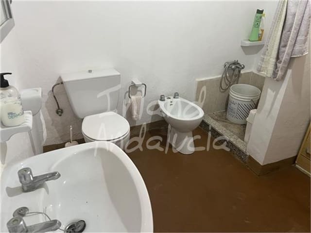 5 soveværelse Finca/Landehus til salg i Alcaudete med swimmingpool garage - € 171.000 (Ref: 9946883)