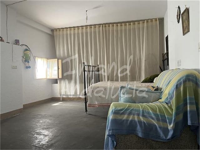 5 soveværelse Finca/Landehus til salg i Alcaudete med swimmingpool garage - € 171.000 (Ref: 9946883)