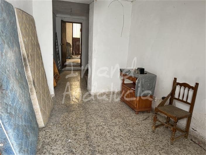 Casa de 2 habitaciones en Luque en venta - 27.000 € (Ref: 9950885)