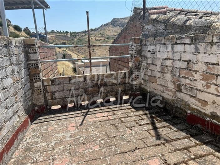Casa de 2 habitaciones en Luque en venta - 27.000 € (Ref: 9950885)