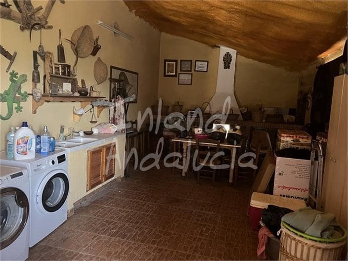 3 soverom Finca/Herregård til salgs i Alcala la Real med svømmebasseng garasje - € 320 000 (Ref: 9954663)