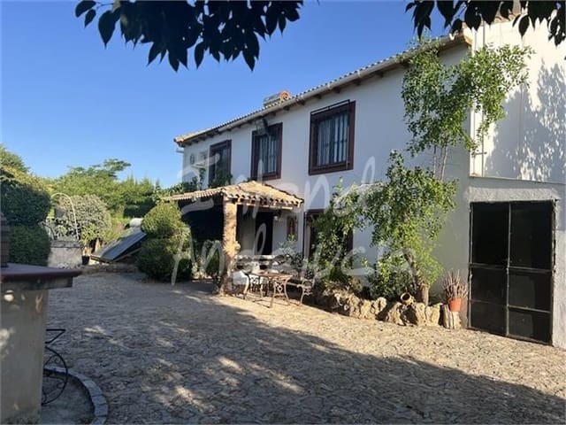 3 soverom Finca/Herregård til salgs i Alcalá la Real med svømmebasseng garasje - € 320 000 (Ref: 9954663)