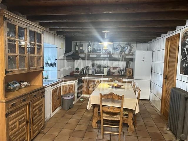 3 soverom Finca/Herregård til salgs i Alcalá la Real med svømmebasseng garasje - € 320 000 (Ref: 9954663)