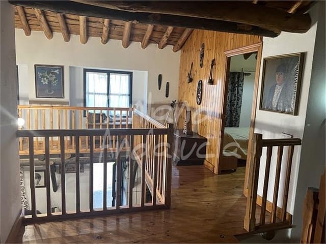 3 soverom Finca/Herregård til salgs i Alcalá la Real med svømmebasseng garasje - € 320 000 (Ref: 9954663)