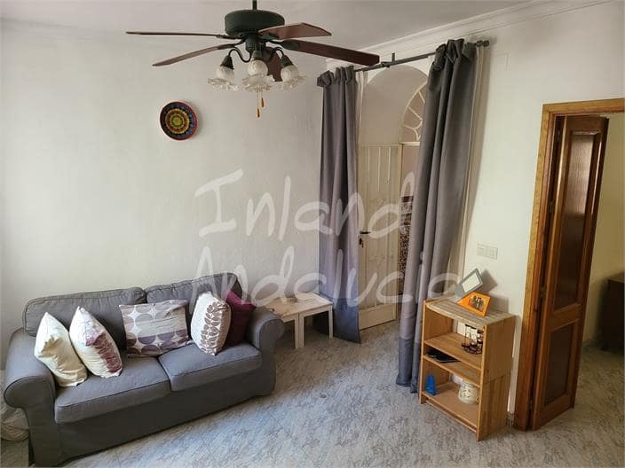 2 makuuhuone Omakotitalo myytävänä paikassa Cuevas de San Marcos - 115 000 € (Ref: 9965995)