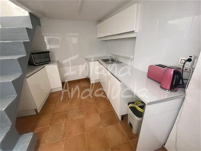 3 soverom Hus til salgs i Castillo de Locubin - € 48 000 (Ref: 9969131)