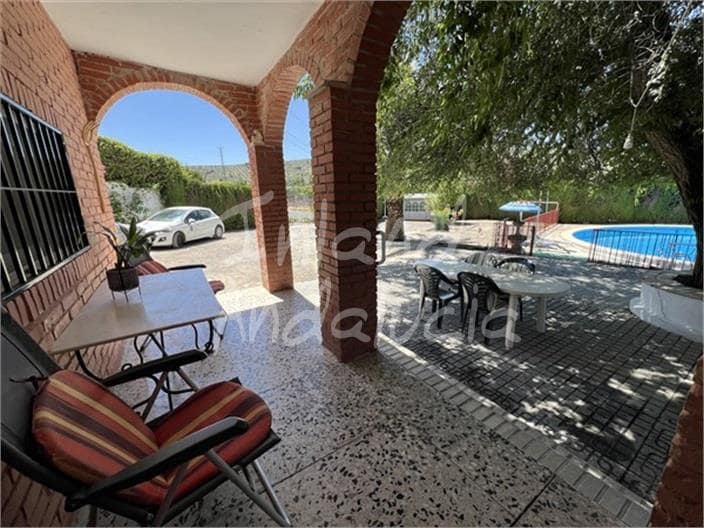 3 slaapkamer Finca/Landhuis te koop in Alcala la Real met zwembad garage - € 450.000 (Ref: 9969132)