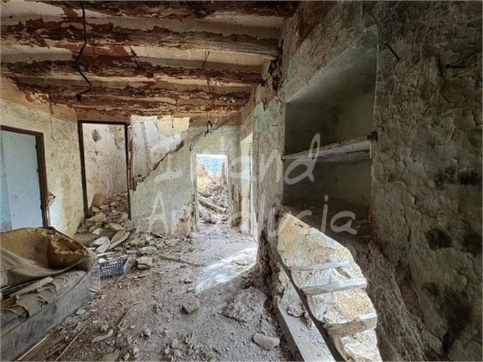 Finka/Dom wiejski na sprzedaż w Colomera z garażem - 99 000 € (Ref: 9981721)