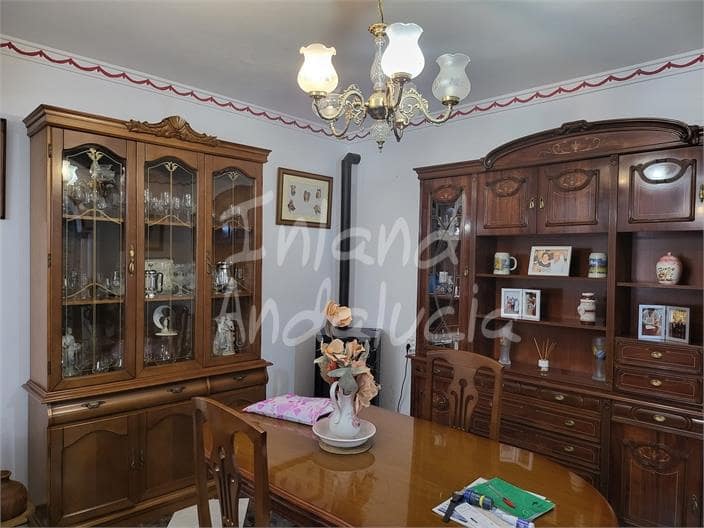 Casa de 5 habitaciones en Antequera en venta con garaje - 145.000 € (Ref: 9990092)
