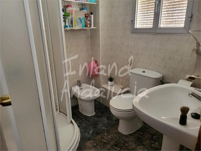 Casa de 5 habitaciones en Antequera en venta con garaje - 145.000 € (Ref: 9990092)