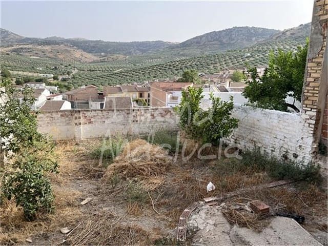 2 bedroom Townhouse for sale in Luque with garage - € 35,000 (Ref: 9993702)