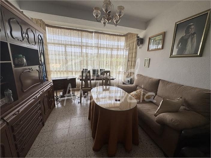 Casa de 5 habitaciones en Alcalá la Real en venta con garaje - 89.000 € (Ref: 9993703)