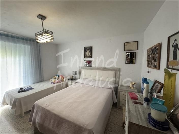 Casa de 5 habitaciones en Alcalá la Real en venta con garaje - 89.000 € (Ref: 9993703)