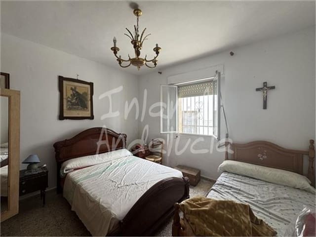 Casa de 5 habitaciones en Ribera Alta, Alcalá la Real en venta con garaje - 89.000 € (Ref: 9993703)