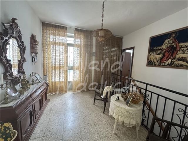 Casa de 5 habitaciones en Ribera Alta, Alcalá la Real en venta con garaje - 89.000 € (Ref: 9993703)