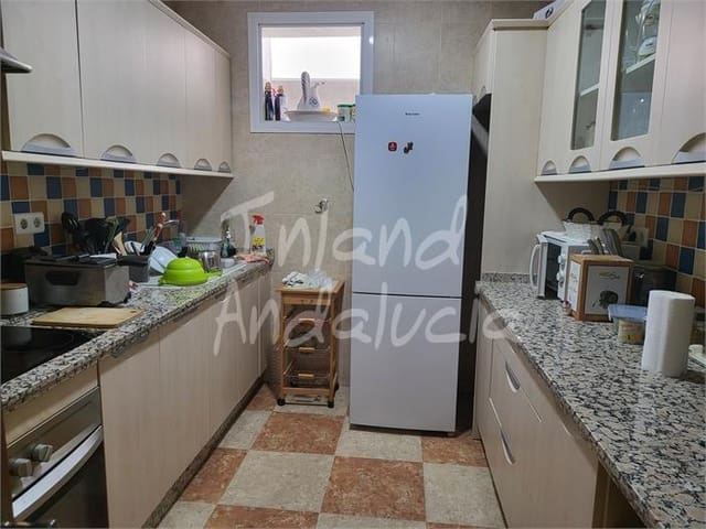 3 slaapkamer Villa te koop in Isla Redonda, Ecija met zwembad - € 150.000 (Ref: 9997966)