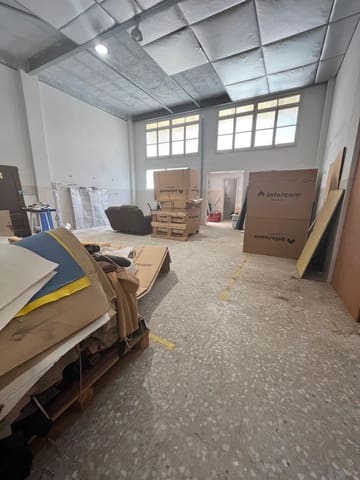 Commercial for sale in Elche / Elx - € 189,900 (Ref: 9021809)