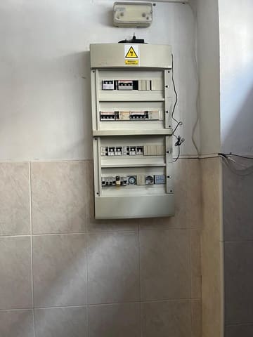 Commercial for sale in Elche / Elx - € 189,900 (Ref: 9021809)