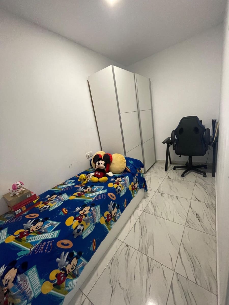 3 bedroom Apartment for sale in Elche / Elx - € 137,000 (Ref: 9021825)