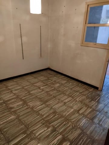 3 quarto Apartamento para venda em Elche / Elx - 93 000 € (Ref: 9021828)