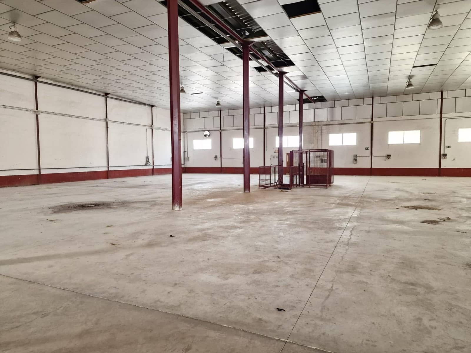 Virksomhed til salg i Aspe med garage - € 560.000 (Ref: 9021832)