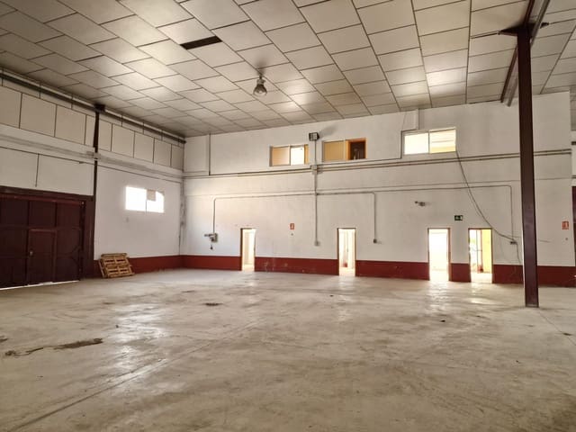 Business for sale in Aspe with garage - € 560,000 (Ref: 9021832)