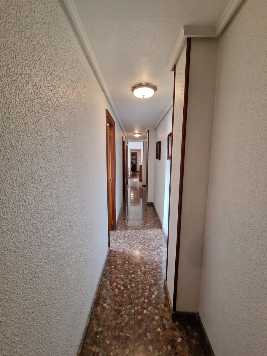 4 sypialnia Mieszkanie na sprzedaż w Elche / Elx - 199 999 € (Ref: 9021833)