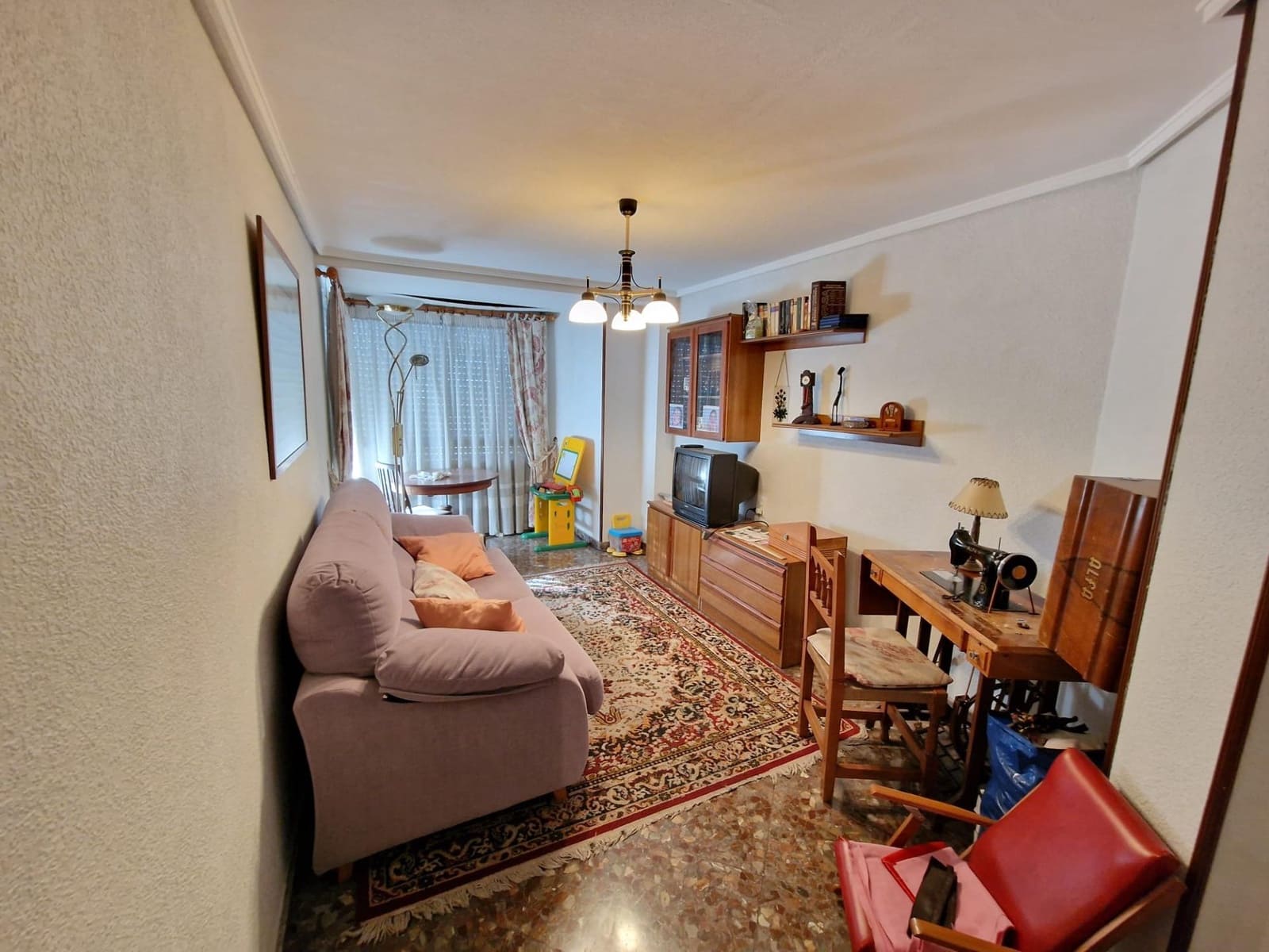 4 sypialnia Mieszkanie na sprzedaż w Elche / Elx - 199 999 € (Ref: 9021833)