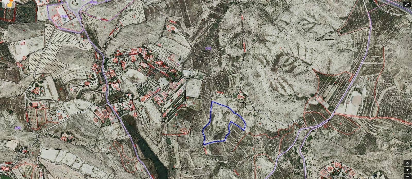 Mark till salu i Aspe - 45 000 € (Ref: 9021834)