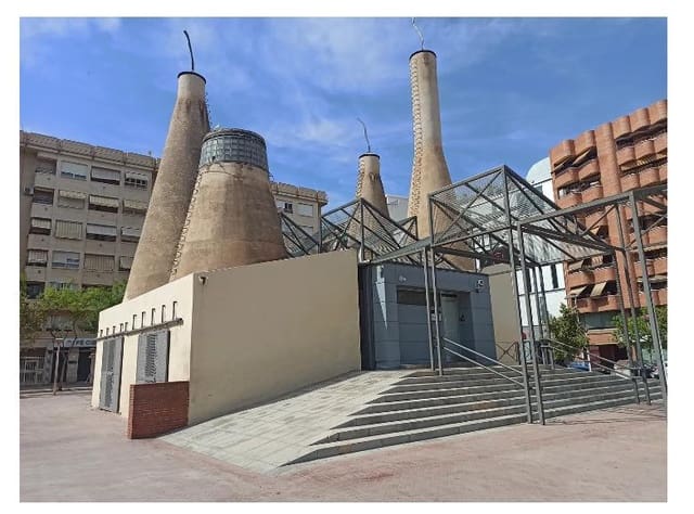 Commercial for sale in Elche / Elx - € 115,000 (Ref: 9021844)