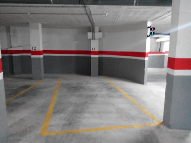 Garage til salg i Las Bayas, Elche / Elx - € 5.500 (Ref: 9021847)