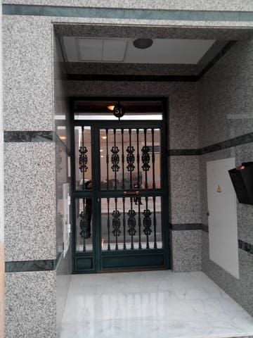 Garage til salg i Las Bayas, Elche / Elx - € 5.500 (Ref: 9021847)