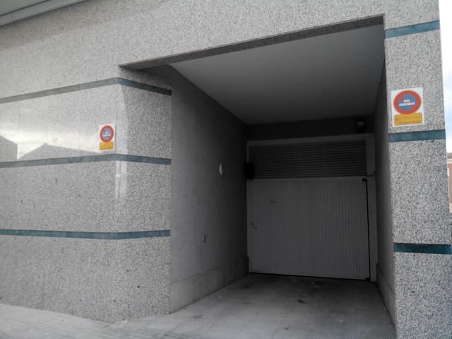 Garage til salg i Las Bayas, Elche / Elx - € 5.500 (Ref: 9021847)