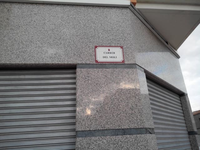 Garage til salg i Las Bayas, Elche / Elx - € 5.500 (Ref: 9021847)