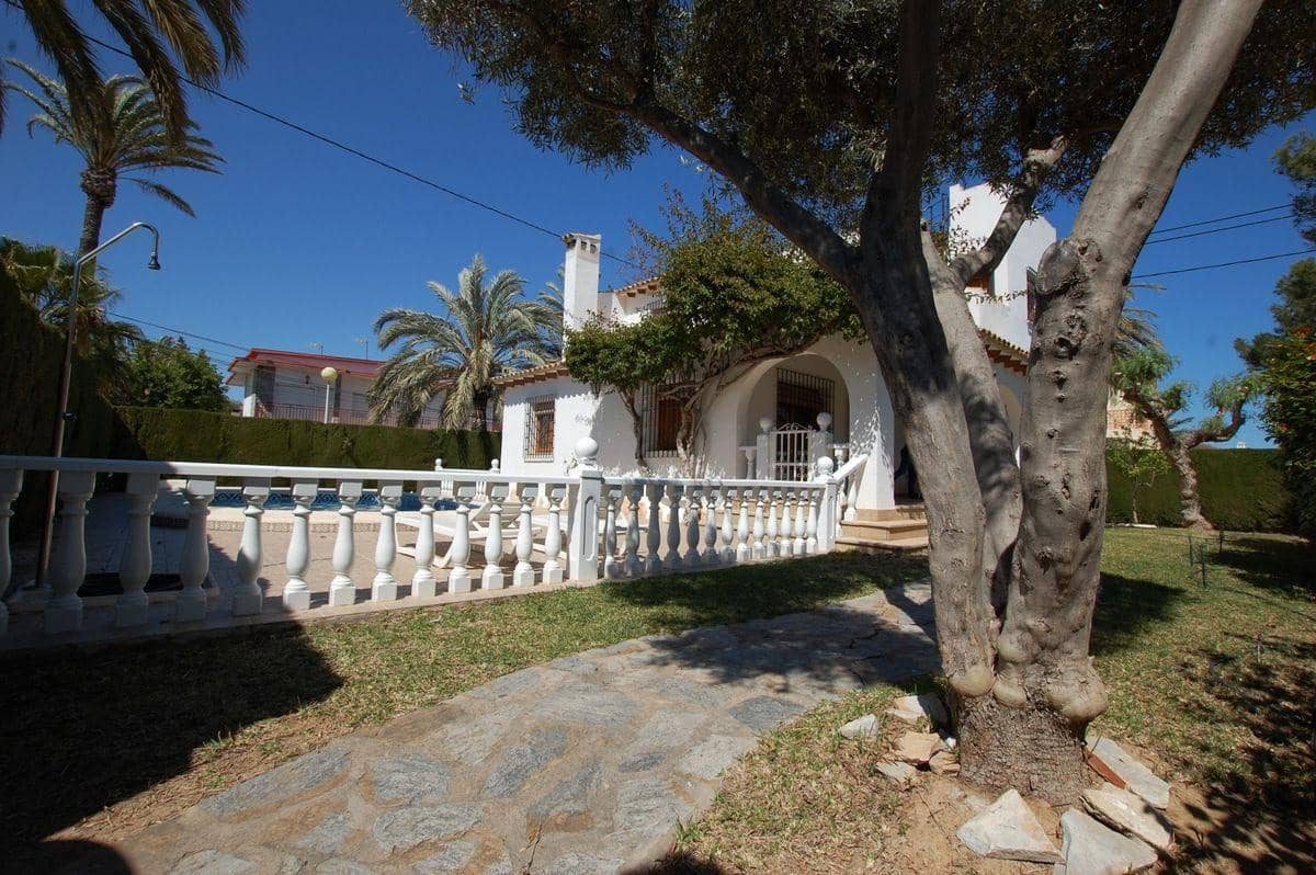 3 soverom Villa til salgs i Cabo Roig med garasje - € 745 000 (Ref: 9095373)