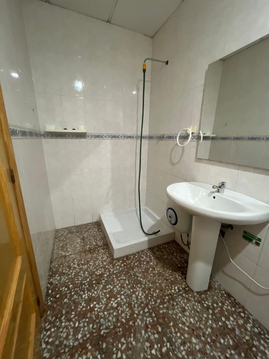 Commercial for rent in Elche / Elx - € 800 (Ref: 9116742)