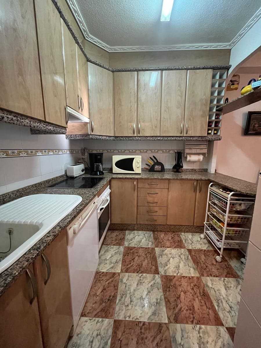 3 bedroom Apartment for sale in Santa Pola - € 179,999 (Ref: 9125209)