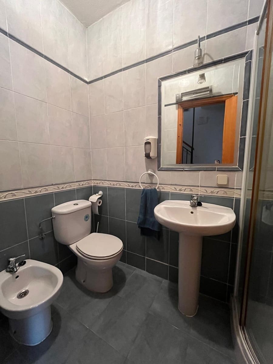 3 bedroom Apartment for sale in Santa Pola - € 179,999 (Ref: 9125209)