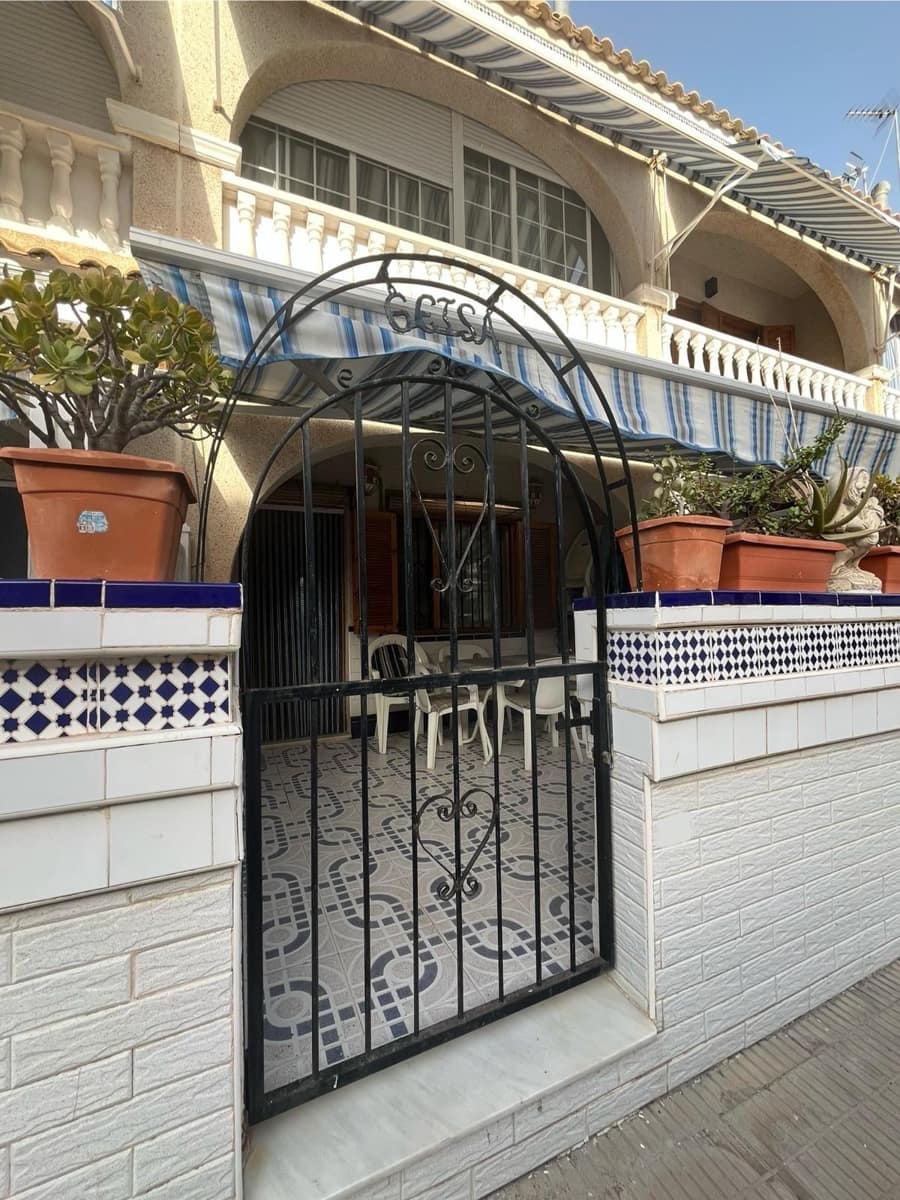 3 bedroom Apartment for sale in Santa Pola - € 179,999 (Ref: 9125209)