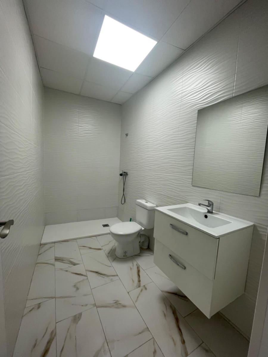 2 bedroom Apartment for sale in Elche / Elx - € 94,999 (Ref: 9128465)