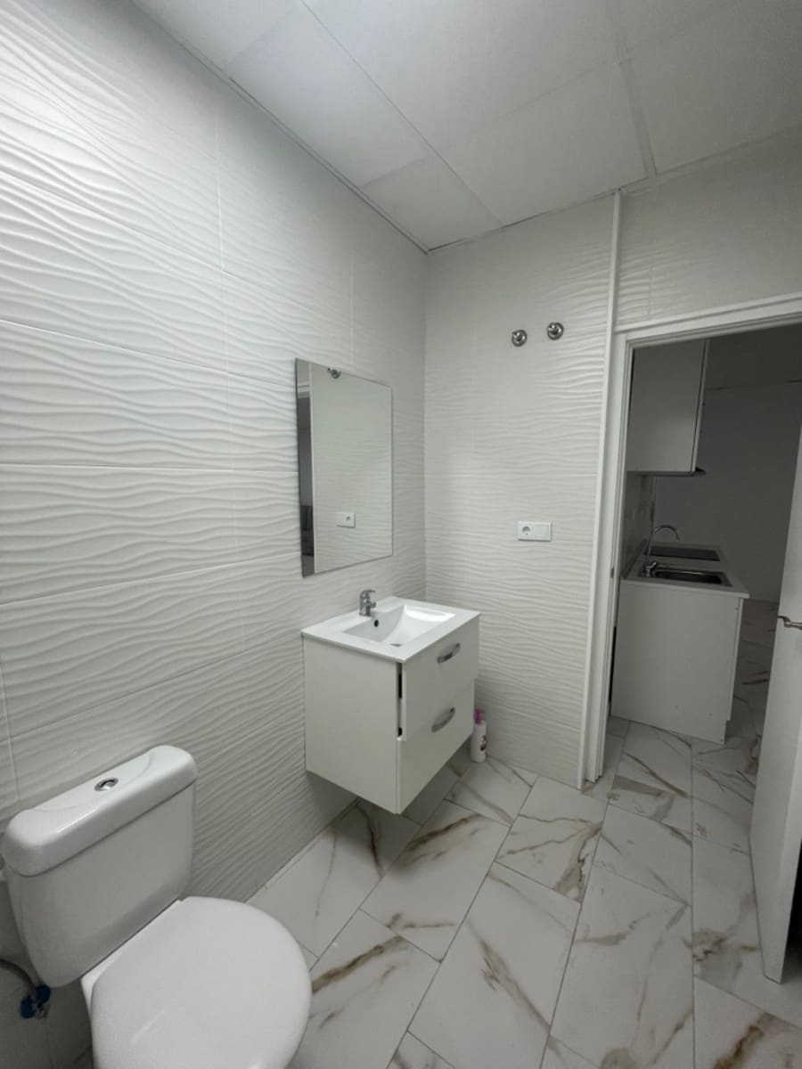 2 bedroom Apartment for sale in Elche / Elx - € 94,999 (Ref: 9128465)