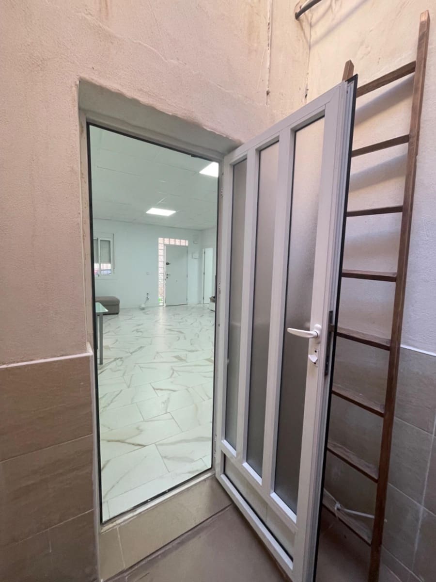 2 bedroom Apartment for sale in Elche / Elx - € 94,999 (Ref: 9128465)