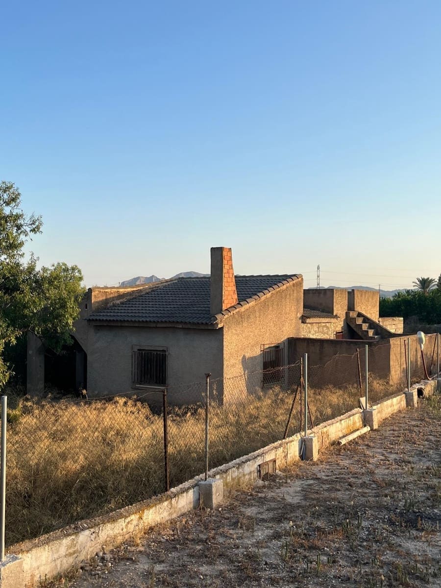 3 bedroom Finca/Country House for sale in Albatera - € 144,999 (Ref: 9129870)